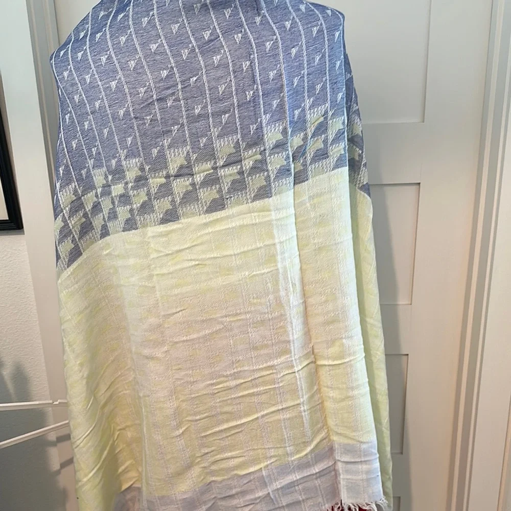 NWT Vince Camuto Spectrum Blue Scarf /Wrap with Fringe Details